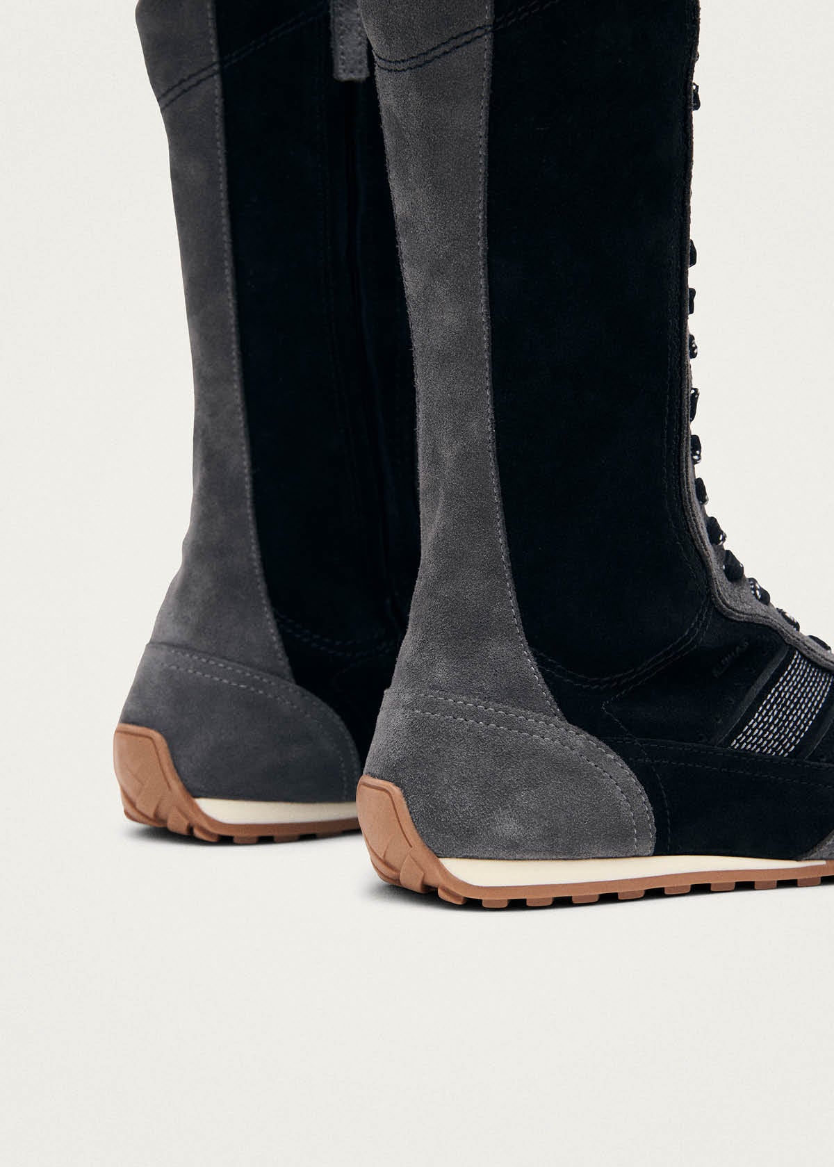 Tb.17 Suede Black Leather Sneakers - Image 7